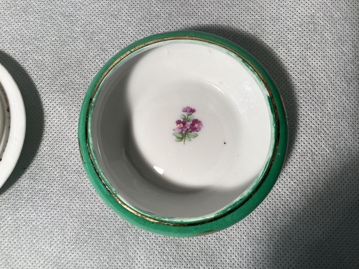 Meissen bowl in green with roses, hand-painted, Ø 8.5 cm