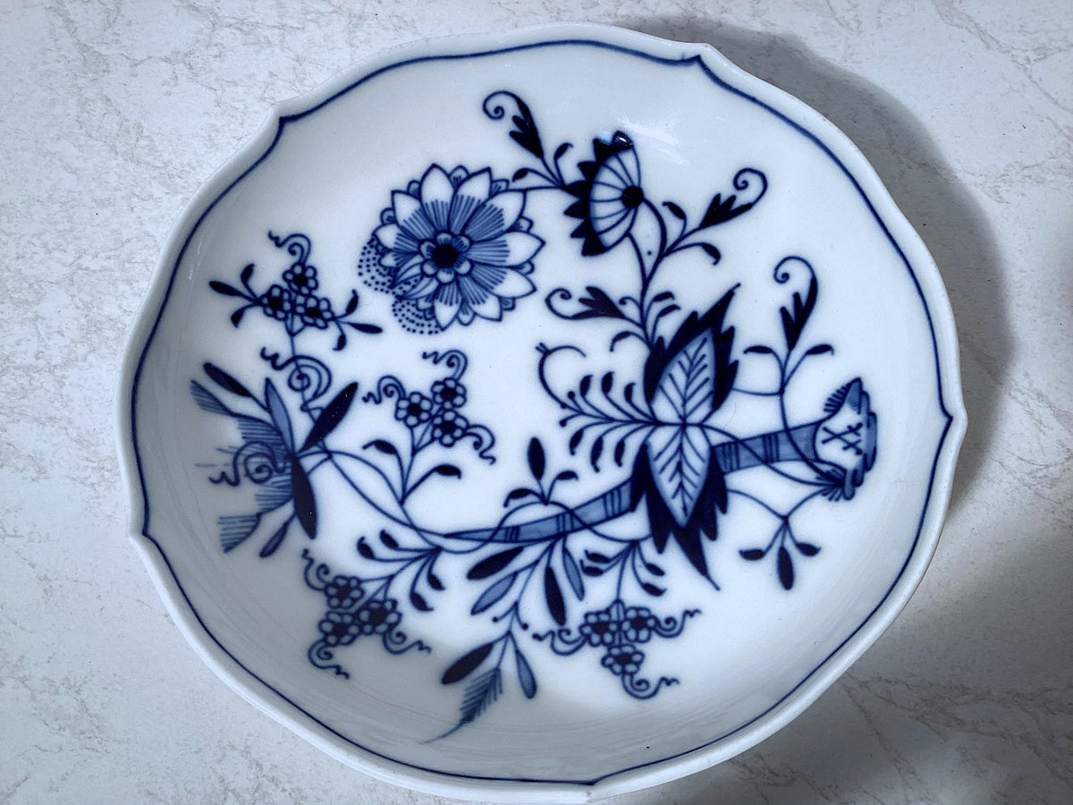 Coupe ronde en porcelaine avec attribution Meissen, Ø 14 cm