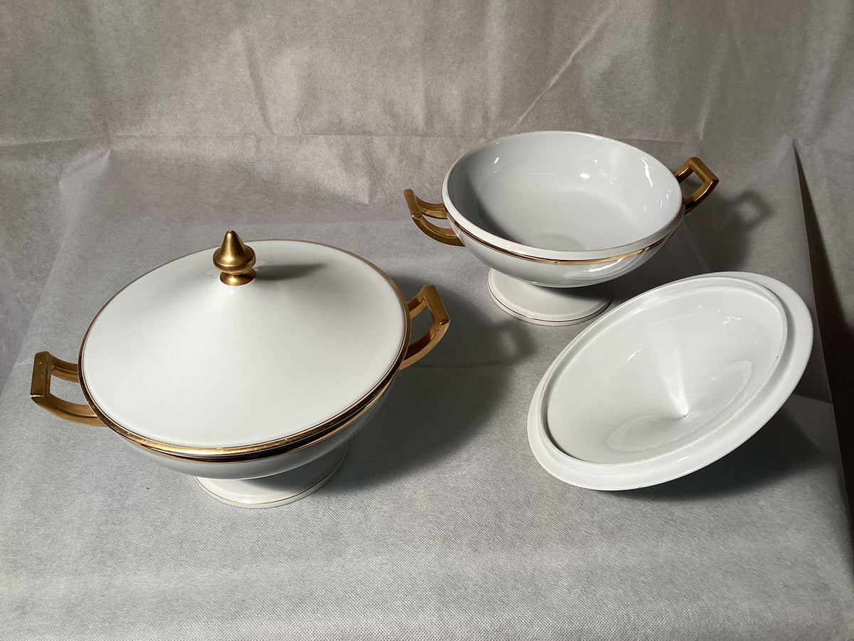 Soup tureen with gold rim, Ø 29 cm