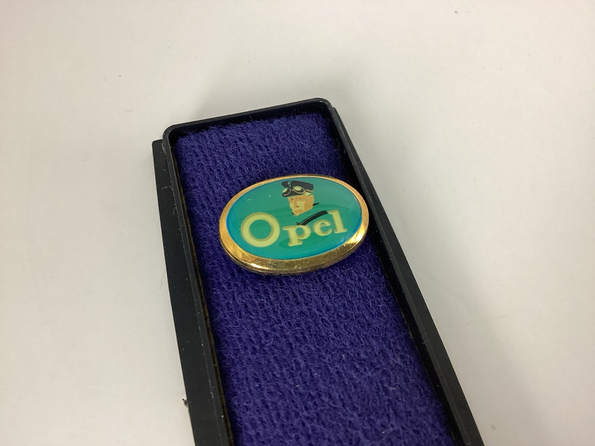 Spilla Opel vintage, pin ovale con figura e scatola