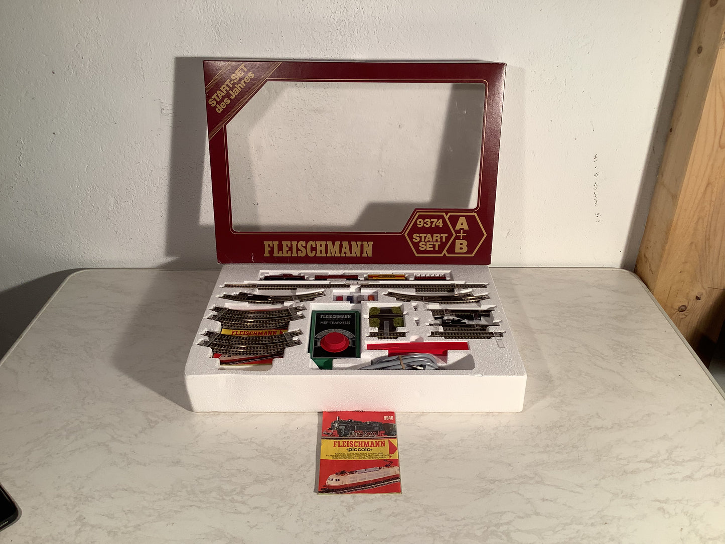 Set di partenza Fleischmann Modelli Ferroviari 9374 con locomotiva diesel BR 212