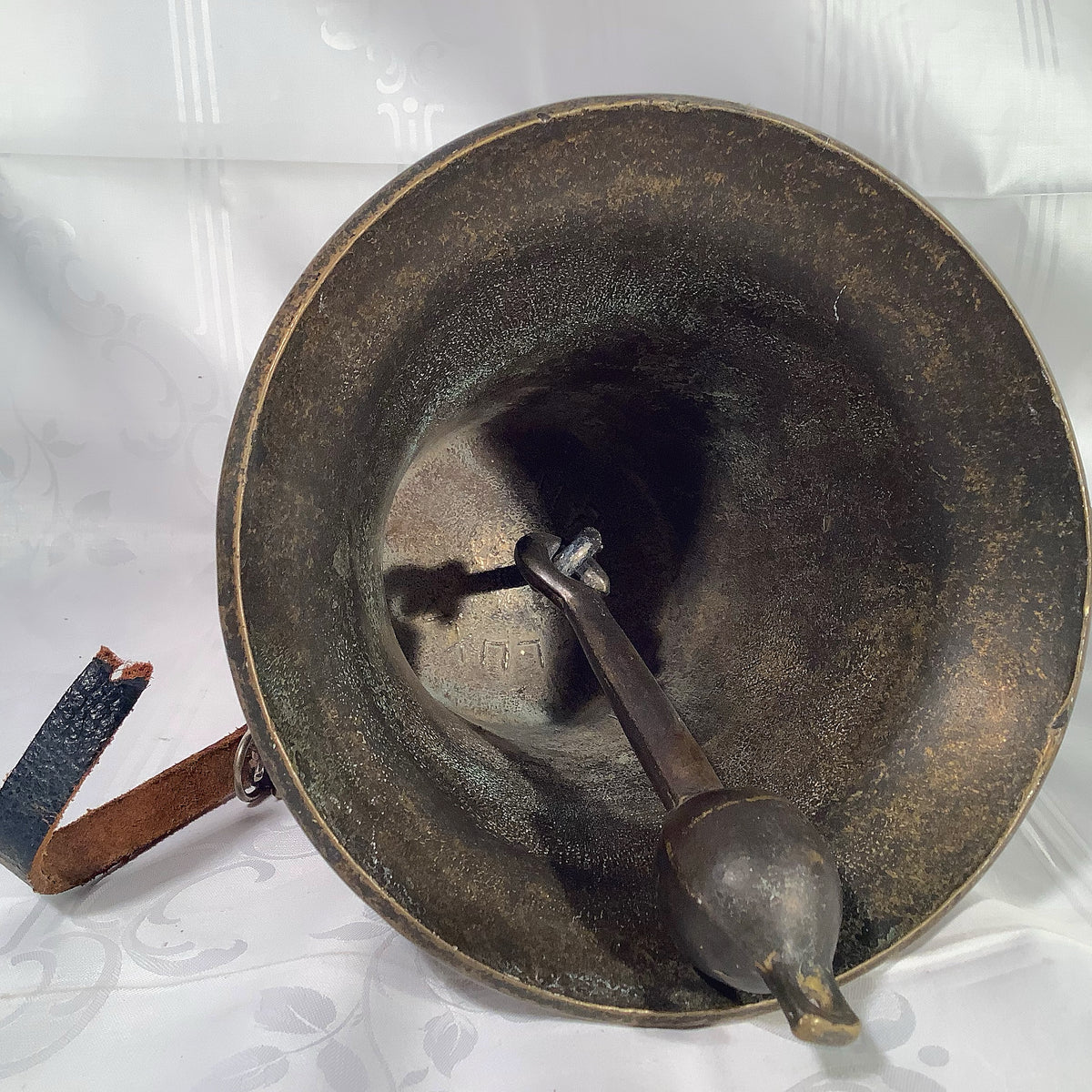 Campana in bronzo del 1916, Ø 18 cm