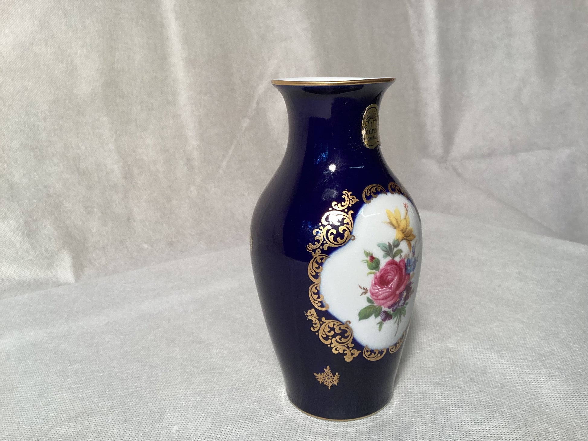Linder Handarbeit Vase Cobalt Blau – Deutsches Porzellan Vintage – Detailansicht 1