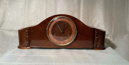 Goldanker Kaminuhr Buffet, Mechanische Vintage Uhr – Gesamtansicht