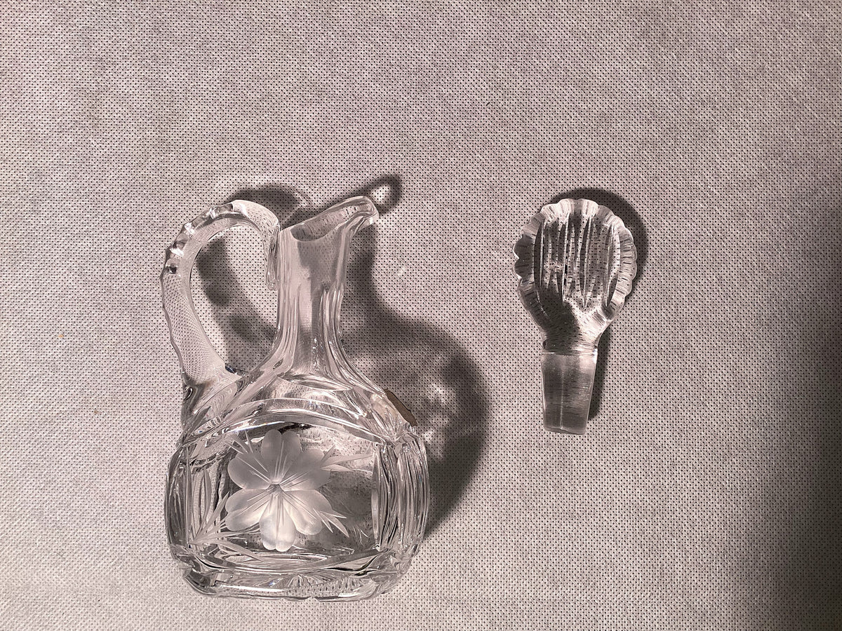 Kleine Likörkaraffe aus Bleikristall, Vintage Glas Kristallkaraffe – Detailansicht 3