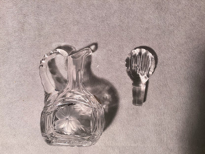 Kleine Likörkaraffe aus Bleikristall, Vintage Glas Kristallkaraffe – Detailansicht 3