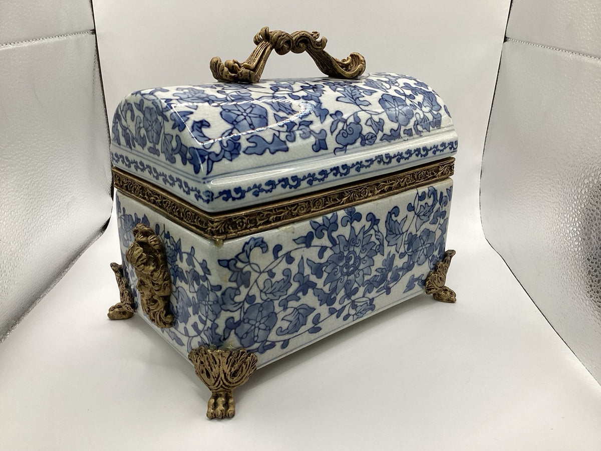 Neundorf ceramic trinket box, blue and white, brass fittings, 23 cm