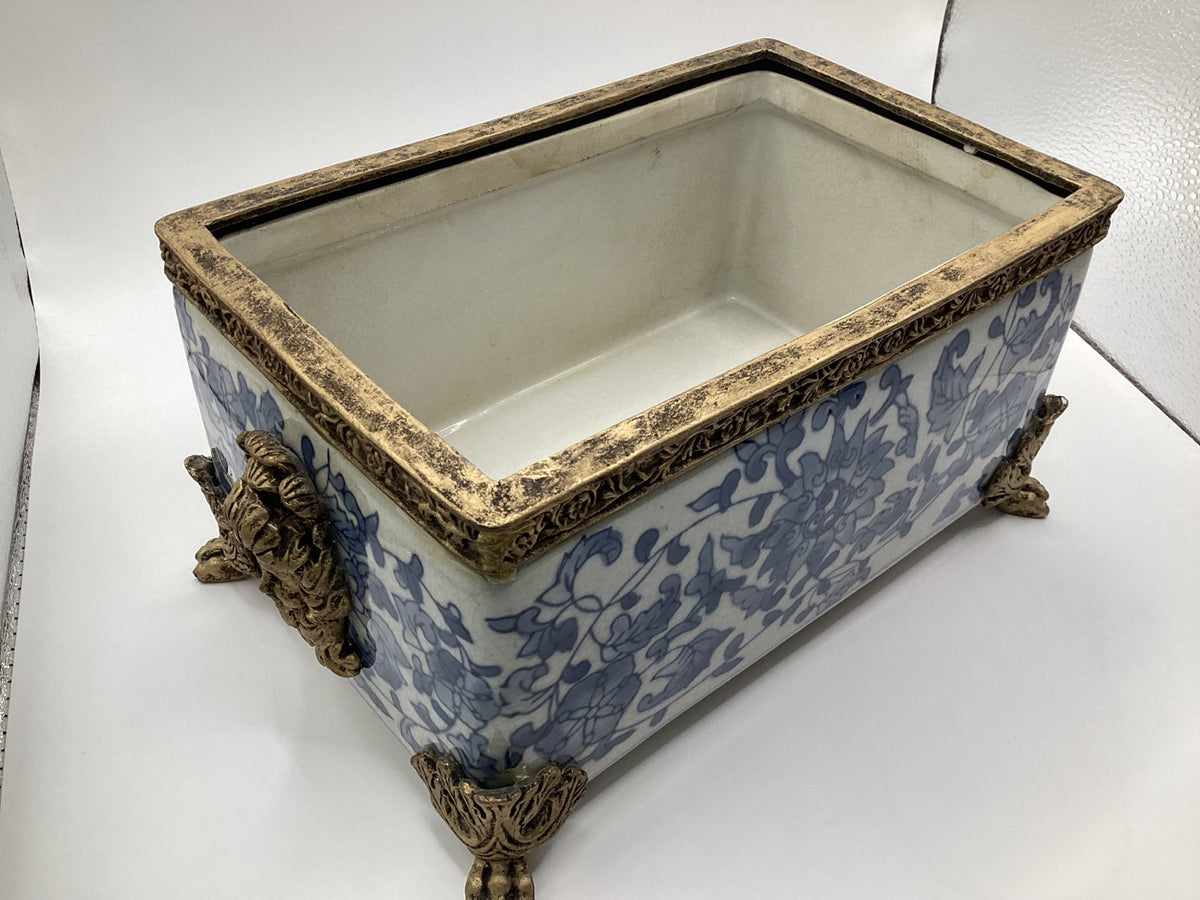 Neundorf ceramic trinket box, blue and white, brass fittings, 23 cm