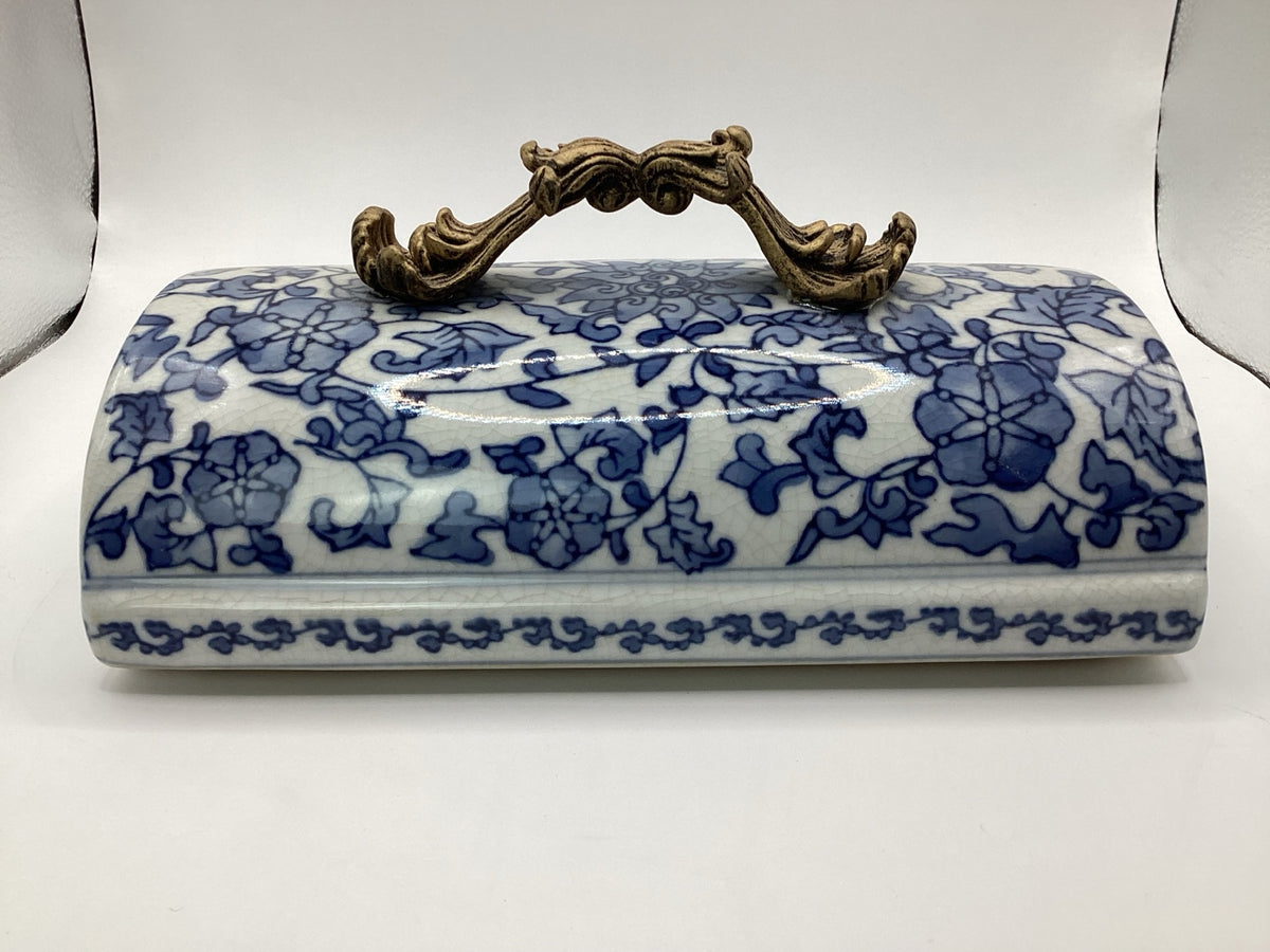 Neundorf ceramic trinket box, blue and white, brass fittings, 23 cm