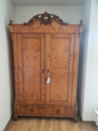 Antiker Gründerzeit-Kleiderschrank um 1890, Wurzelholzfurnier