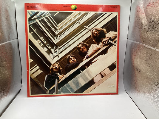 The Beatles 1962–1966, Rückseite des Klappcovers, Apple und EMI Electrola