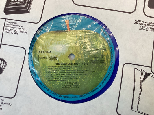 Beatles 1967–1970, Detailaufnahme Apple Records Label Seite 1