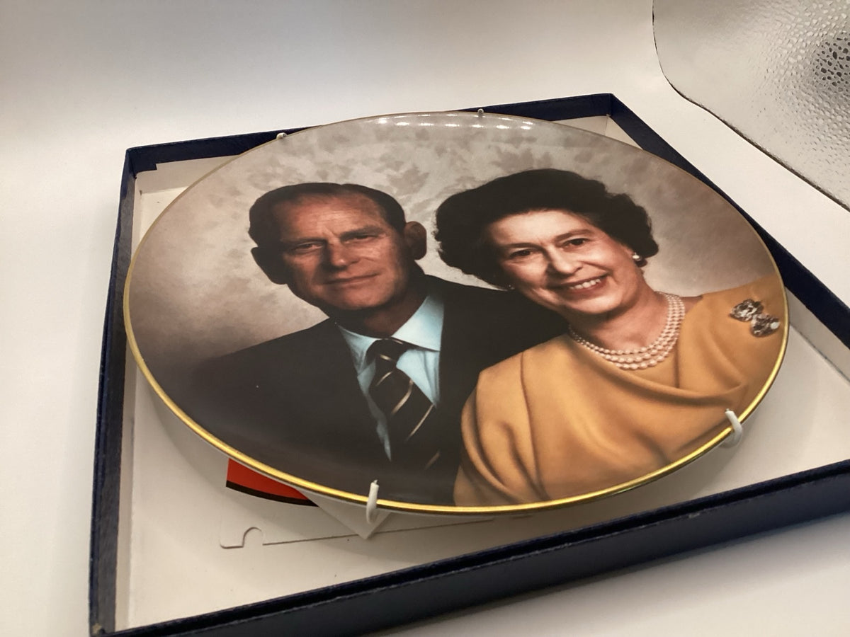 Assiette murale Coalport Reine Elizabeth II & Prince Philip, 1987, n° 632/5000