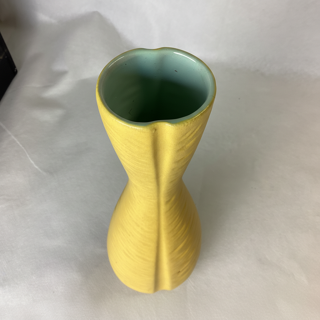 Keramikvase 907 in Gelb, West-Germany-Stil – Detailansicht