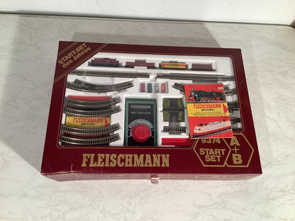 Fleischmann Modellbahn 9374 Start-Set mit Diesellok BR 212