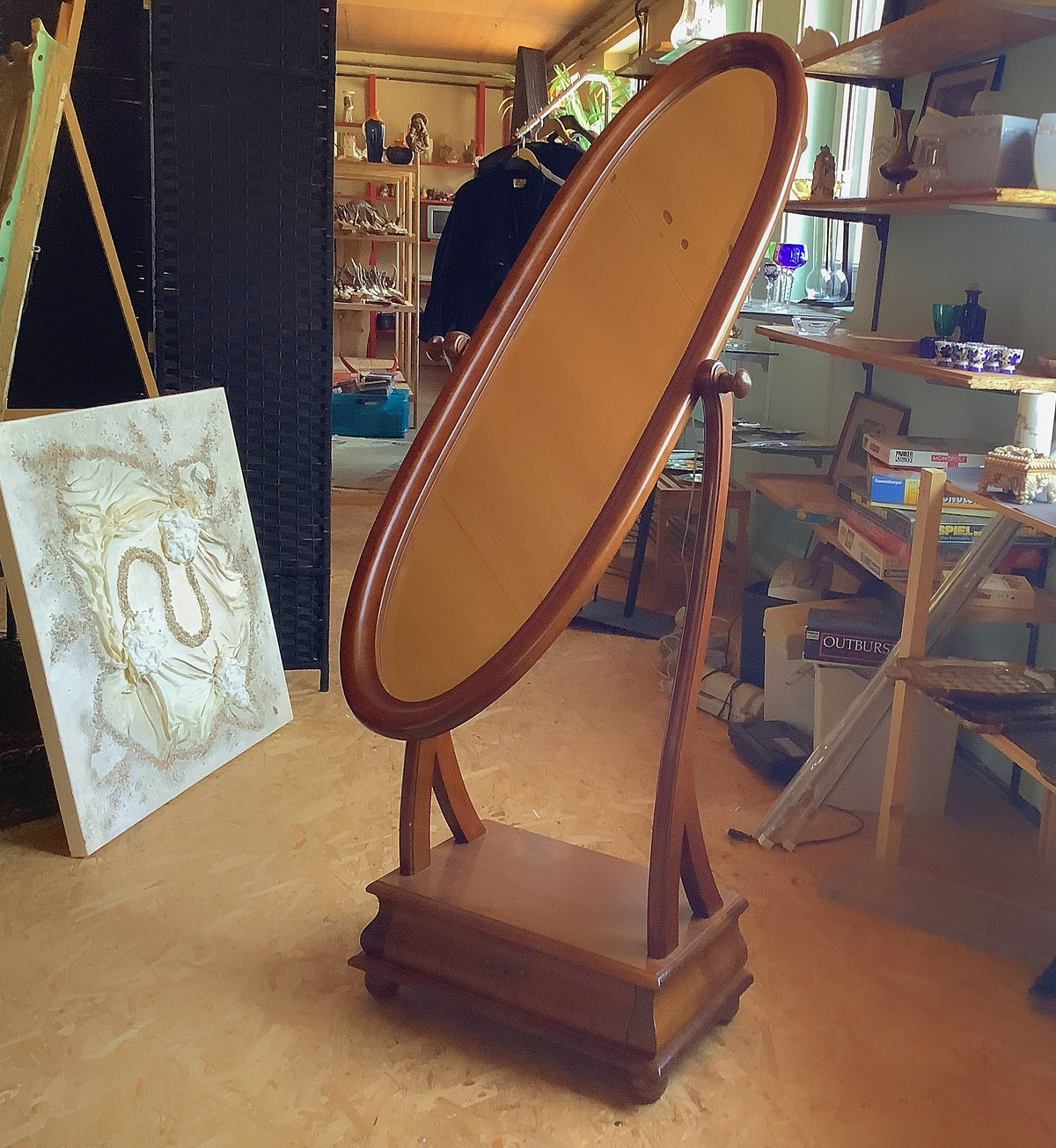 Holzspiegel mit Facettenschliff & Schublade – Vintage Standspiegel 175cm – Detailansicht 5