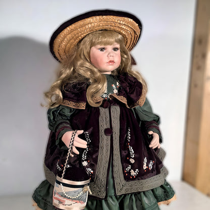 Keramikfigur Mädchen mit Hut, blond, 63 cm