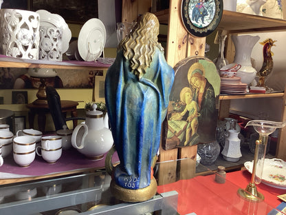 Rückansicht der Madonna mit Jesuskind, blaues Gewand